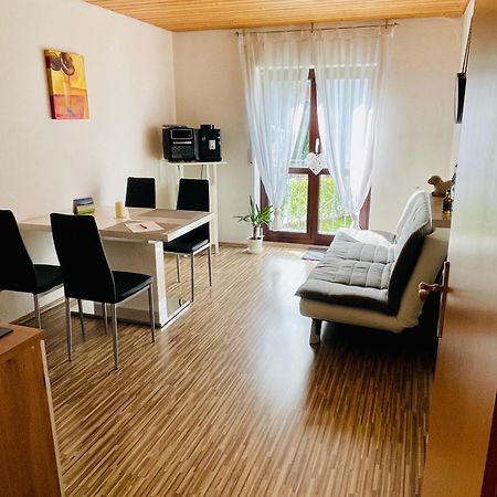 Kleine Ein Zimmer Wohnung Mit Gartenanlage Salem (Baden-Wurttemberg) Exterior foto