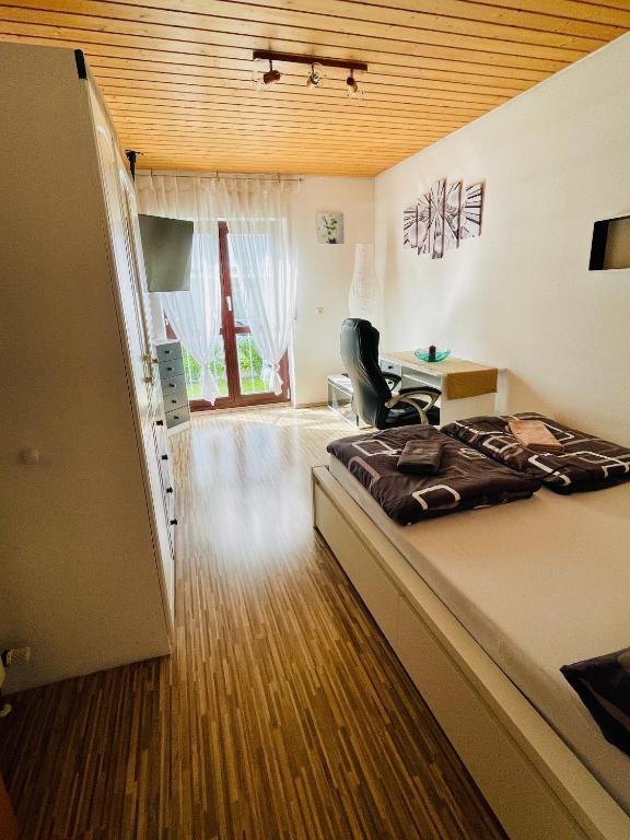 Kleine Ein Zimmer Wohnung Mit Gartenanlage Salem (Baden-Wurttemberg) Exterior foto